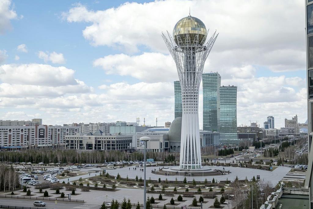 Apartment On Sauran Str Center Astana Ngoại thất bức ảnh